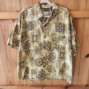 GOTCHA Men's Polynesian Print Textured Button Down Casual Aloha Shirt Large